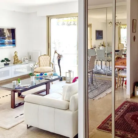D'une Avec Vue Sur La Mer Balcon Amenage Et Wifi A A 3 Km De La Plage Апартаменты *